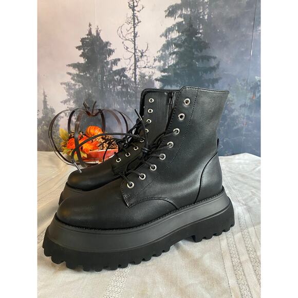 OSOS Women’s Size 10 Black Platform Combat Boots Chunky Lug Sole Lace-Up zip - Picture 8 of 8